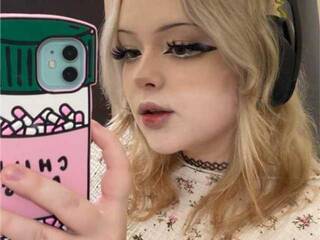 Еротичен видео чат SleepyHeadCat