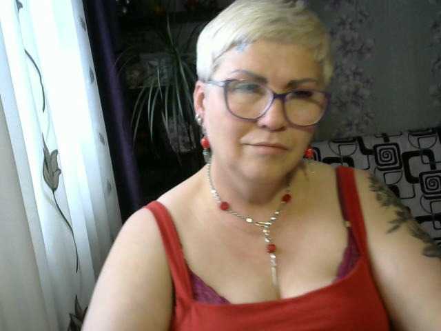 Екранни снимки на излъчване Elenamilfa