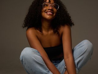 Еротичен видео чат ELENNA-SNOW