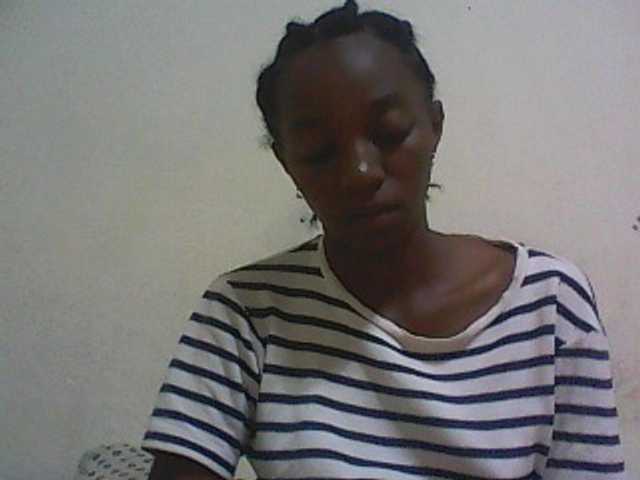 Екранни снимки на излъчване ElianeXhot