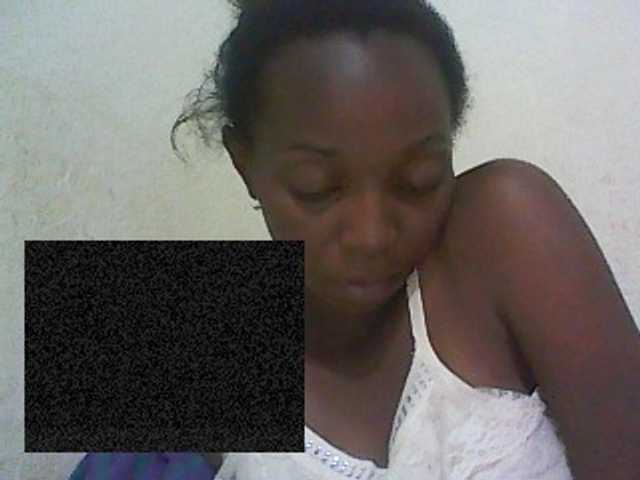 Екранни снимки на излъчване ElianeXhot