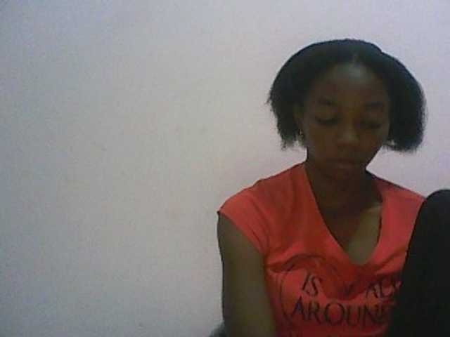 Екранни снимки на излъчване ElianeXhot