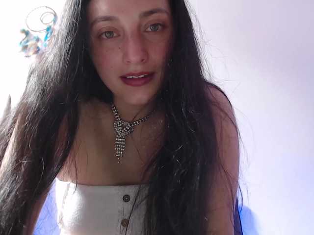 Снимки elizabetheyes latina #hairy #feet #teen #daddy #bigboobs Im a cutie and naughty girl PLease make me feel good. Lovense on