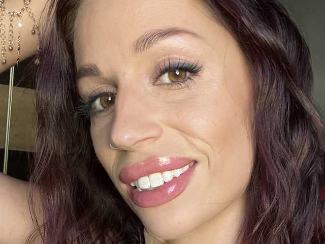 Снимка на профила EllaJones