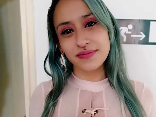 Снимка на профила EllaQuinn