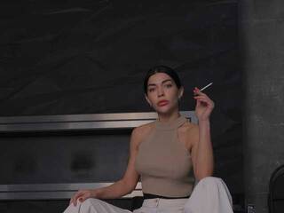 Еротичен видео чат EllisMoor