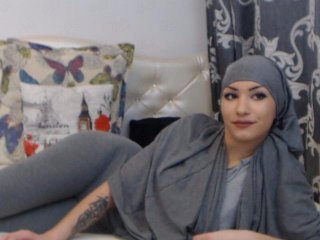 Екранни снимки на излъчване ElyshaArabian