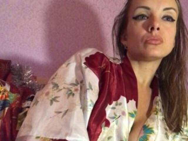 Екранни снимки на излъчване ElyaElya