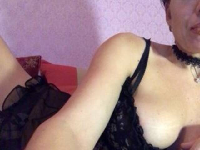 Екранни снимки на излъчване ElyaElya