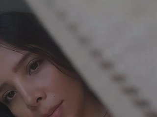 Еротичен видео чат EmaaTaylor