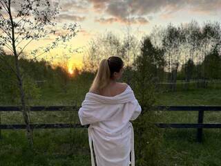 Еротичен видео чат Emaleena