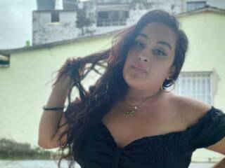 Еротичен видео чат emiliaxmiller