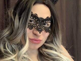 Еротичен видео чат Emily777