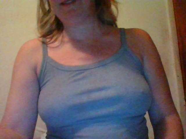 Екранни снимки на излъчване Emilylyn