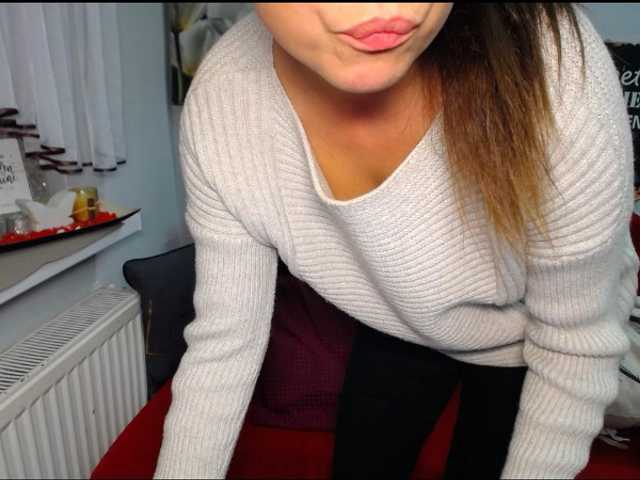 Екранни снимки на излъчване EmilyQueen