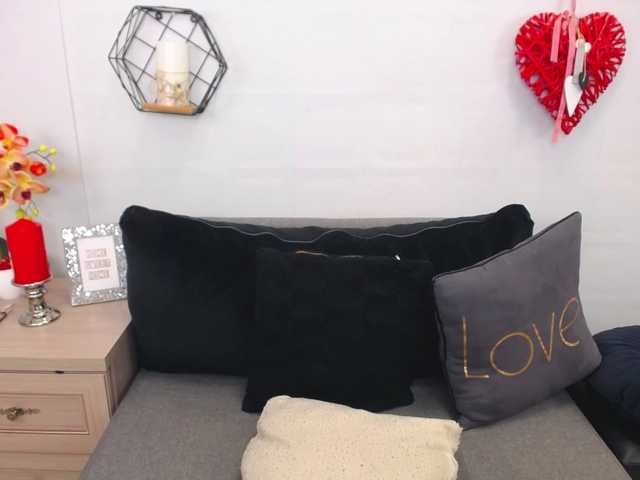 Екранни снимки на излъчване EmilyQueen