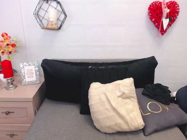 Екранни снимки на излъчване EmilyQueen