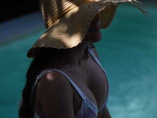 Еротичен видео чат Emma-pink