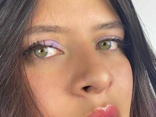 Еротичен видео чат Emma-Pretty