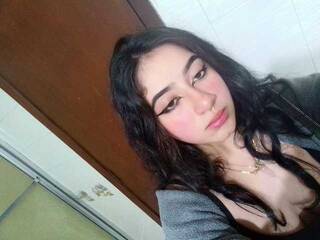 Еротичен видео чат emma-smit