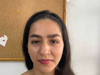 Еротичен видео чат Emma-victoria