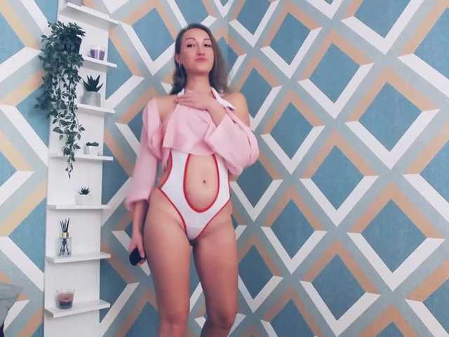 Екранни снимки на излъчване EmmaCastro