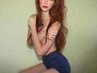 Еротичен видео чат EmmaWare