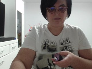 Еротичен видео чат Emyllywhite