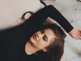 Еротичен видео чат Essie-Kathrynne2114