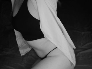 Еротичен видео чат Essy-Vettie