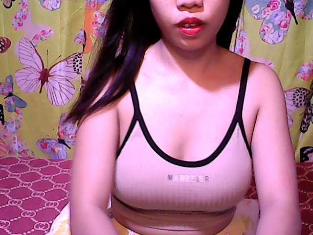 Екранни снимки на излъчване AlwaysHORNY18