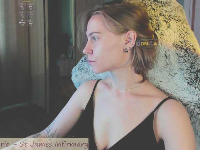 Екранни снимки на излъчване Adamova_Eva