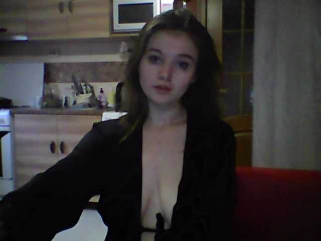 Екранни снимки на излъчване EvaBabochka