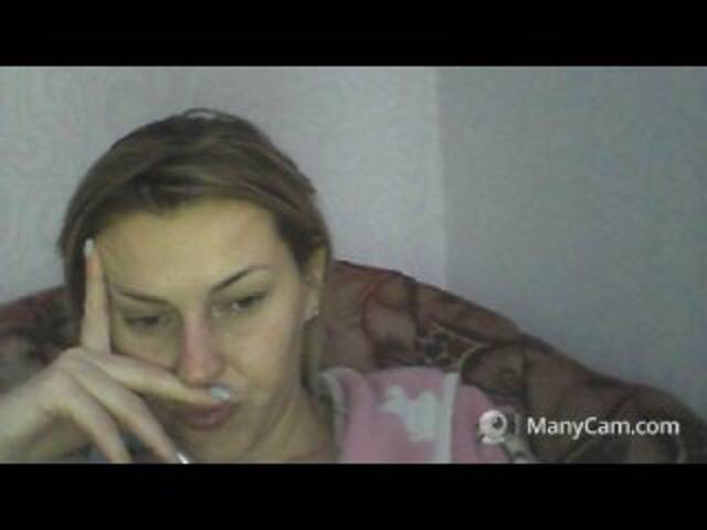 Екранни снимки на излъчване AngelLadyEva