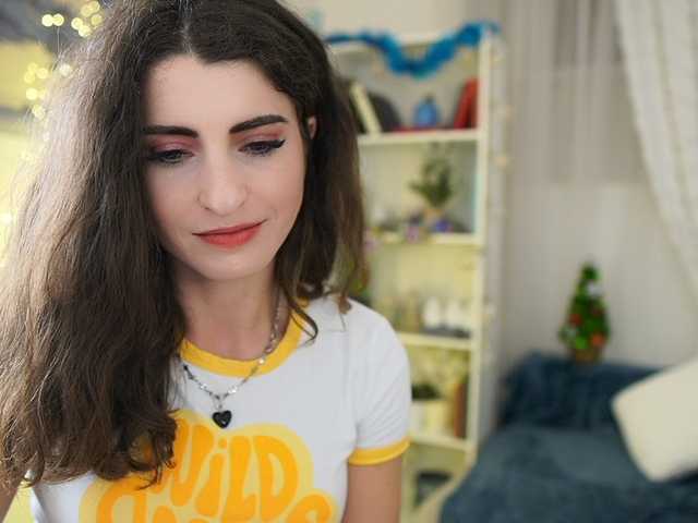 Екранни снимки на излъчване EVALOVIA