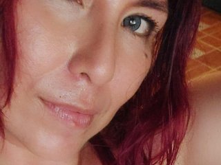 Еротичен видео чат Evelyn-mature19