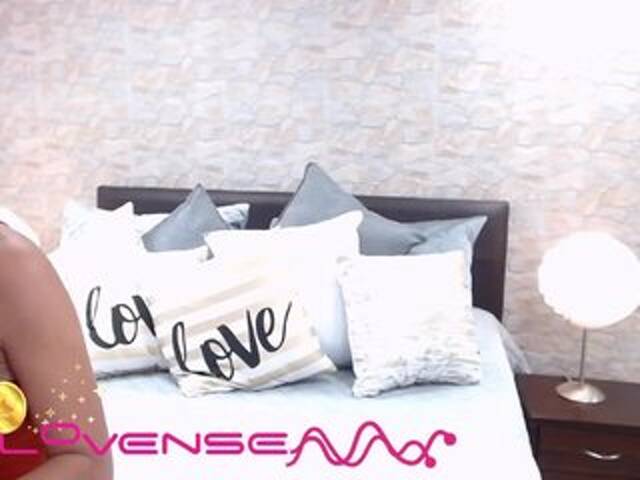 Екранни снимки на излъчване EvelynOwens