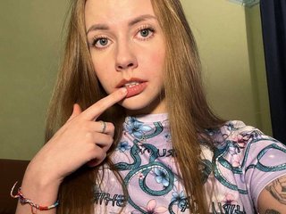Еротичен видео чат ExtraCheeseLovesVikki
