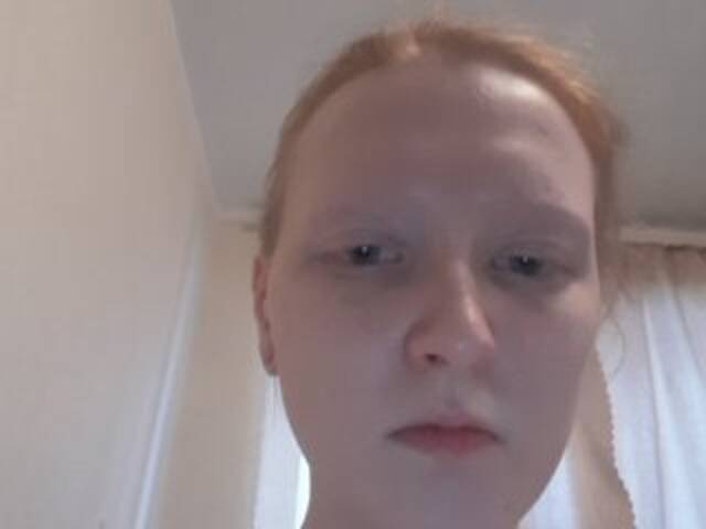 Екранни снимки на излъчване Faustina_Fox