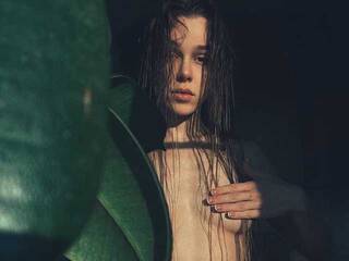 Еротичен видео чат FemaleJesus1