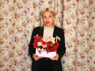 Еротичен видео чат WindsOfChange