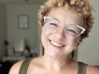 Еротичен видео чат FrancesLovely