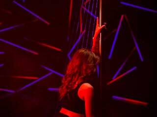 Еротичен видео чат FrankKira