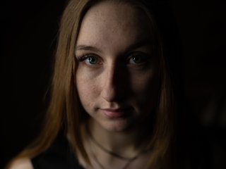 Еротичен видео чат Frecklesgirl