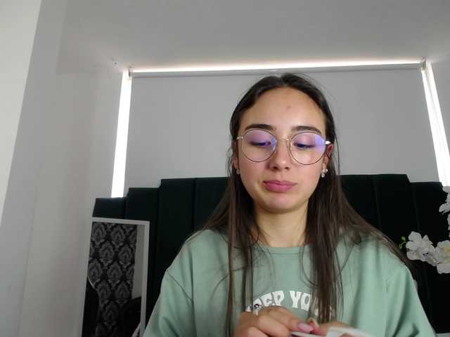 Екранни снимки на излъчване Gary-moon-