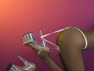 Еротичен видео чат GinnaBolton