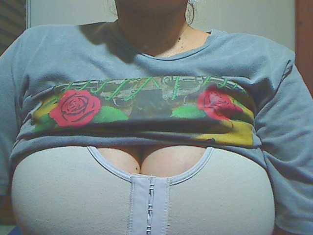 Снимки GIOVANNA-SEX Welcome To my Room Guys...If u love me 1.000tks...or If you want to give me a day off 10.000tks...Open your cam ? 30tks...Squirt 500tks...
