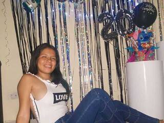 Еротичен видео чат Giselle5