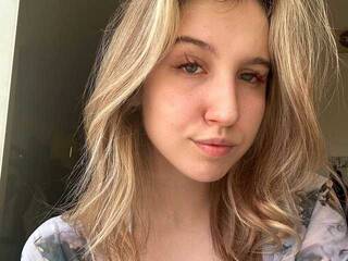 Еротичен видео чат GlimmerVamp