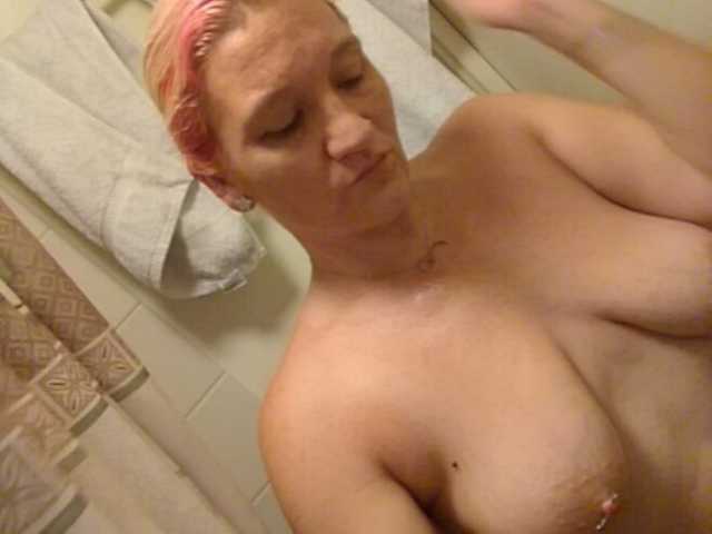 Екранни снимки на излъчване Glittermo